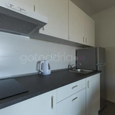 Sea View Pezze Апартаменти Макарська