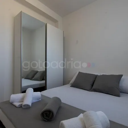 Sea View Pezze 马卡尔斯卡